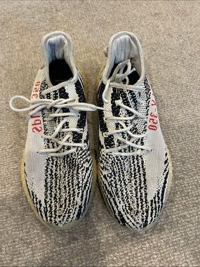Yeezy Boost 350 V2 Adidas for sale